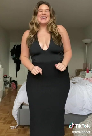 3. Sexy Remi Jo Shows Cleavage in Black Dress