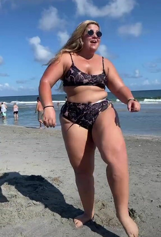 Really Cute Sam Paige in Bikini at the Beach and Bouncing Tits