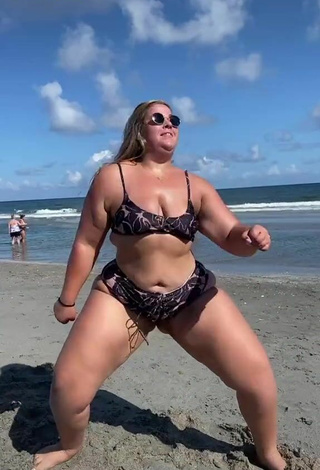 4. Really Cute Sam Paige in Bikini at the Beach and Bouncing Tits