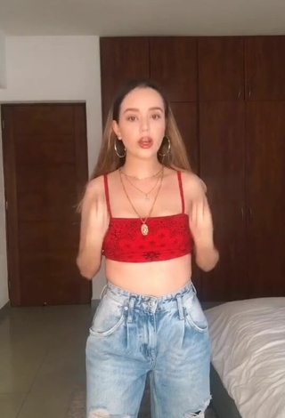 2. Sexy Saraí Meza in Red Crop Top