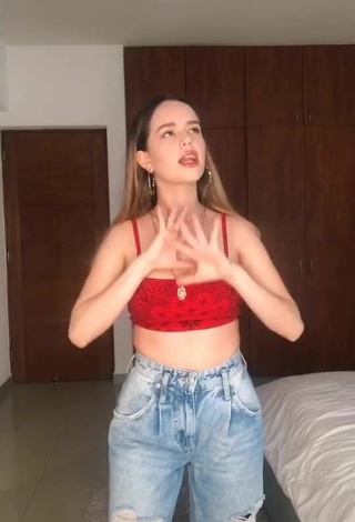 4. Sexy Saraí Meza in Red Crop Top