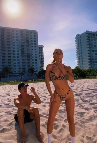 2. Sasha Ferro Shows Cleavage in Erotic Zebra Bikini at the Beach