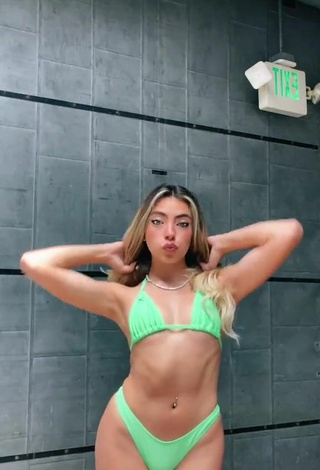 3. Sexy Valeria Arguelles in Green Bikini