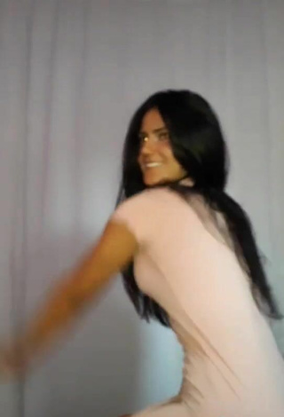 3. Breathtaking Violetta Ortiz in Beige Dress while Twerking