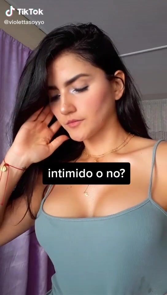 Erotic Violetta Ortiz Shows Cleavage in Grey Top | sexyfilter.com