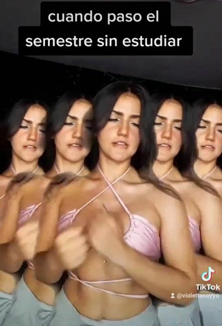 5. Sexy Violetta Ortiz Shows Cleavage in Pink Bikini Top