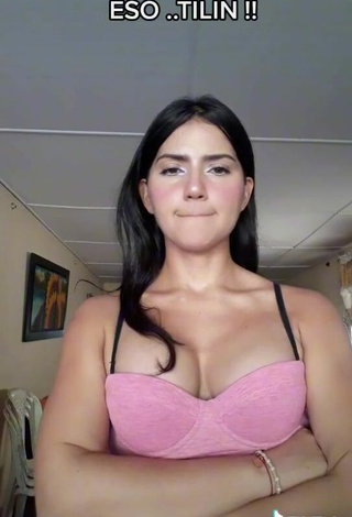 4. Sweetie Violetta Ortiz Shows Cleavage and Bouncing Boobs