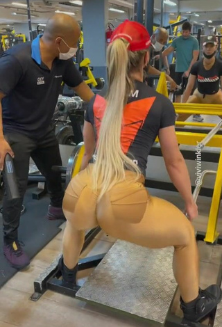 3. Lovely Vivi Winkler Shows Big Butt in the Sports Club while doing Fitness Exercises