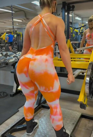 6. Pretty Vivi Winkler Shows Big Butt in the Sports Club