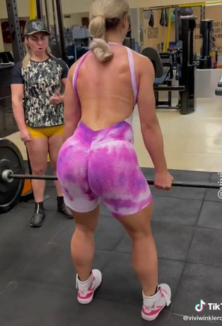 5. Erotic Vivi Winkler Shows Big Butt in the Sports Club