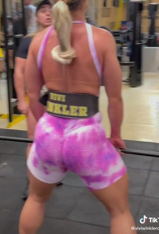 2. Hottie Vivi Winkler Shows Big Butt in the Sports Club while doing Fitness Exercises