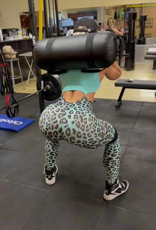 Hot Vivi Winkler Shows Big Butt in the Sports Club while doing Fitness Exercises