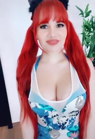 3. Katherine Cal Afú Shows Sexy Cosplay and Bouncing Boobs