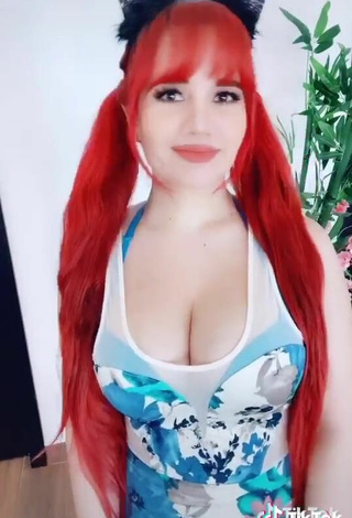 5. Katherine Cal Afú Shows Sexy Cosplay and Bouncing Boobs