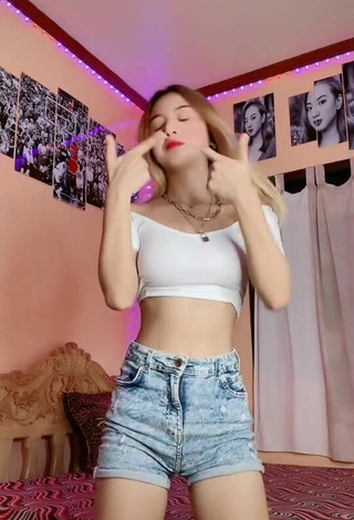 3. Sexy Raven Charizz in White Crop Top