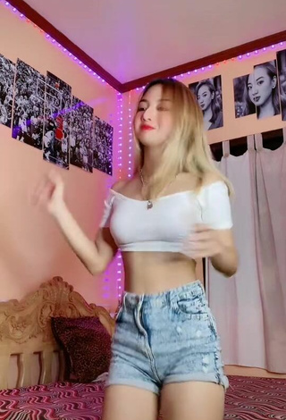 4. Sexy Raven Charizz in White Crop Top