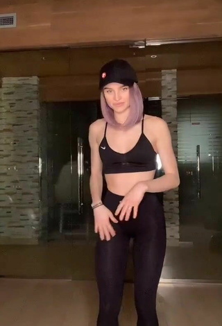 5. Beautiful Zava_ly Shows Butt while doing Fitness Exercises