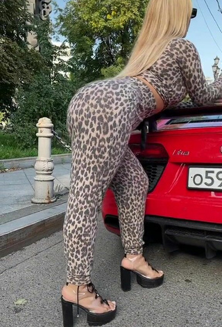 Sexy MIRAVI in Leopard Leggings in a Street