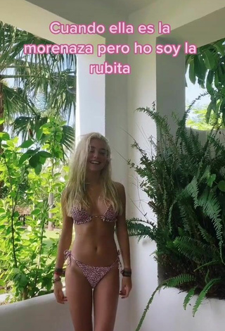 2. Beautiful Aaamalia Shows Cleavage in Sexy Bikini