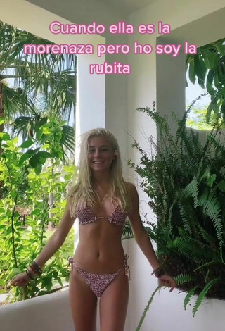 3. Beautiful Aaamalia Shows Cleavage in Sexy Bikini