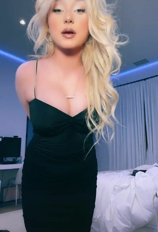 3. Sexy Alabama Barker Shows Cleavage in Black Dress