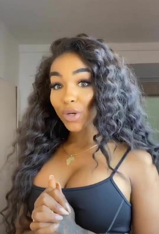 Sweetie Alicia Awa Shows Cleavage in Crop Top