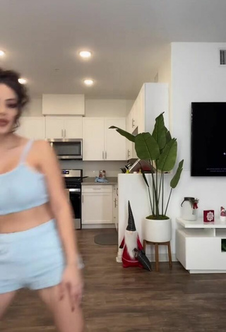 Sexy Alondra Ortiz Shows Cleavage in Crop Top