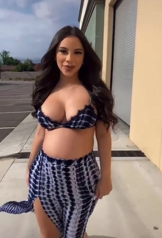 6. Sexy Alondra Ortiz Shows Cleavage in Bikini Top