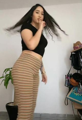 3. Seductive Andrea Magallanes Shows Butt
