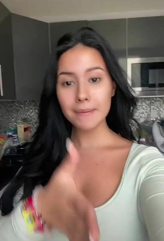 Amazing Anissa Shows Cleavage