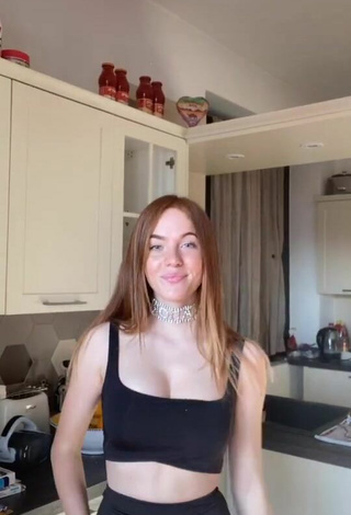 Anna Ciati (@annaroseciati) - Nude and Sexy Videos on TikTok