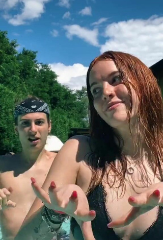 3. Sweetie Anna Ciati Shows Cleavage in Black Bikini Top at the Pool