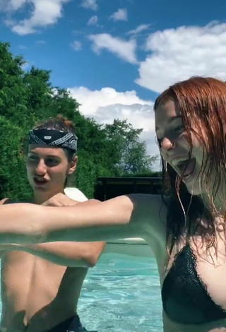 6. Sweetie Anna Ciati Shows Cleavage in Black Bikini Top at the Pool