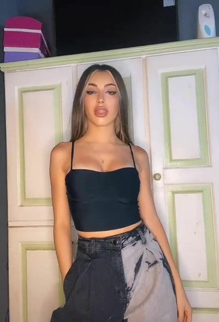 1. Magnificent Ariadna Leyes Shows Cleavage in Black Crop Top and Bouncing Boobs