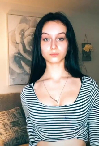 2. Beautiful Arianna Roman Shows Cleavage in Sexy Striped Crop Top