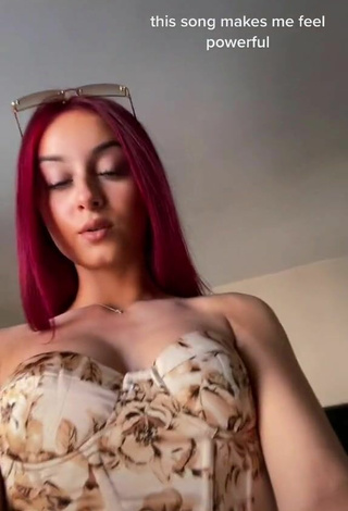 Sexy Arianna Roman Shows Cleavage in Floral Corset
