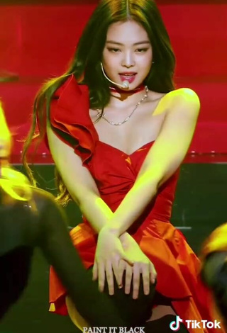 4. Sexy bp_lisaa in Red Dress