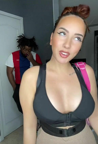 Sexy Candy Shows Cleavage in Sport Bra