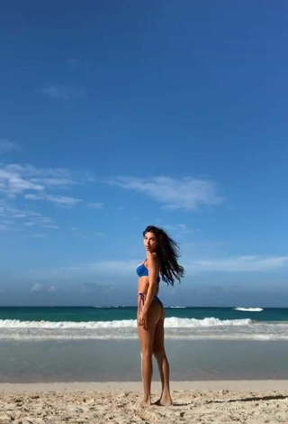 1. Hot Chantel Jeffries Shows Butt at the Beach