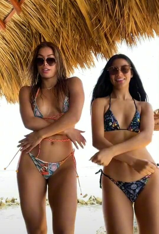 3. Sweetie Dahian Lorena Muñoz Quiñones Shows Cleavage in Bikini