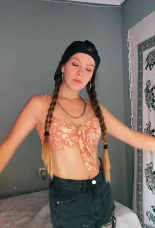 2. Sweetie Esther Martinez Shows Cleavage in Crop Top