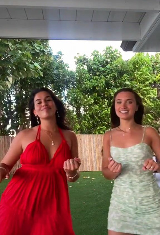 1. Sexy Hannah Meloche Shows Cleavage in Dress