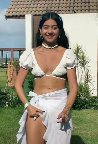 3. Sexy Rebeca Barreto in White Crop Top