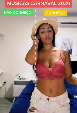 5. Sexy Pamella Fuego Shows Cleavage and Bouncing Boobs in Peach Crop Top