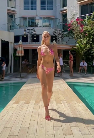 2. Sexy Charly Jordan Shows Legs at the Swimming Pool