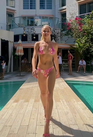 4. Sexy Charly Jordan Shows Legs at the Swimming Pool