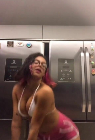 3. Beautiful Maria Clara Garcia Shows Cleavage in Sexy White Bikini Top
