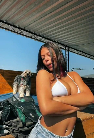 2. Sexy Maria Clara Garcia Shows Cleavage in White Bikini Top