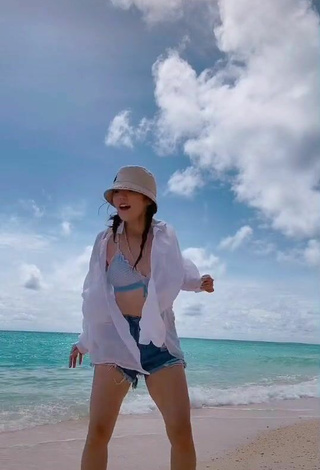 5. Sexy Dasuri Choi in Bikini Top at the Beach