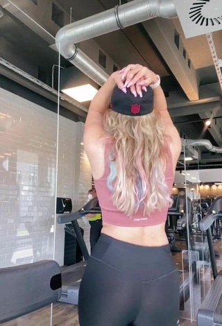 5. Sexy Chany Dakota in Pink Sport Bra